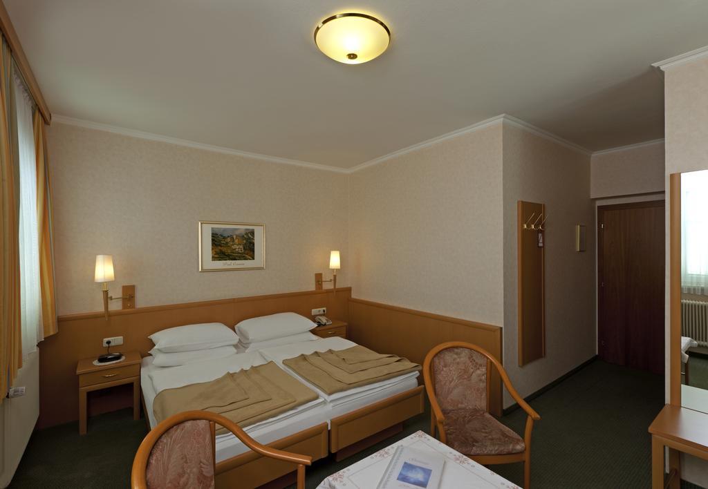 Hotel Hallerhof バート・ハル エクステリア 写真